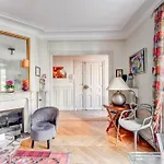 Lecourbe - Appt Spacieux Dans Le 15Eme